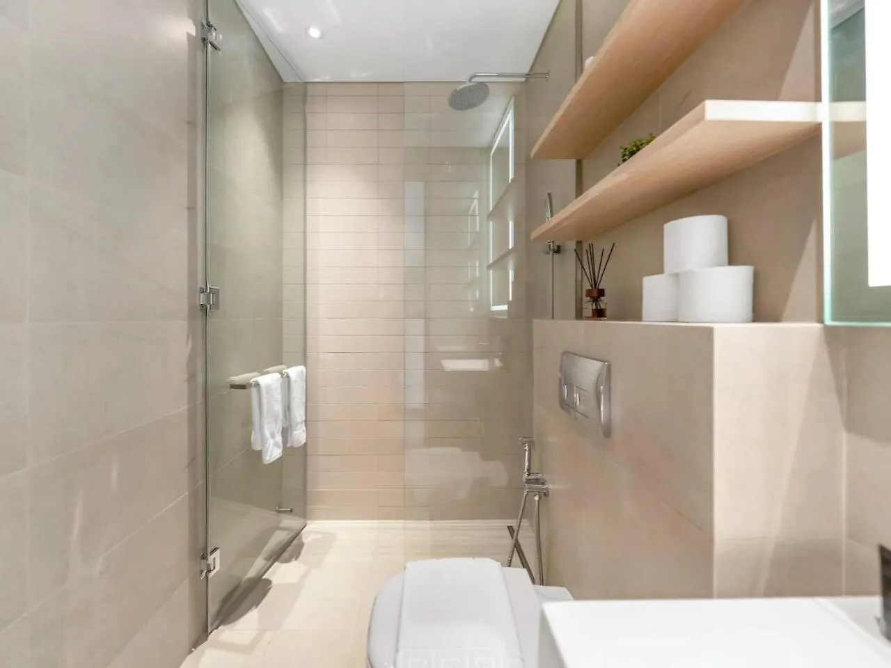 Brand New Luxury 2Bedroom In Jvc With 5 Star Amenities Dubai 0*,  United Arab Emirates